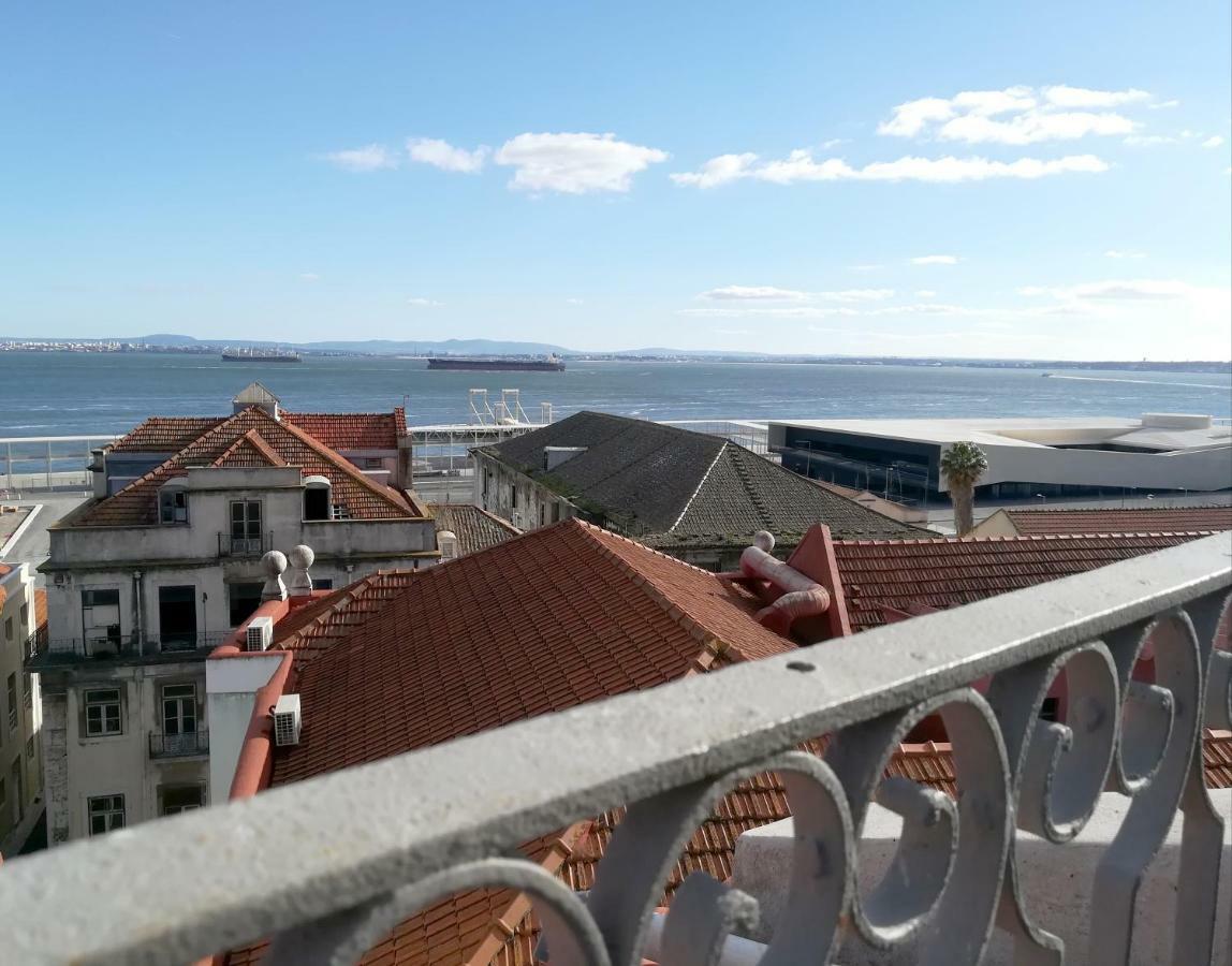 Little River View Triplex In Alfama Lisboa Exterior foto